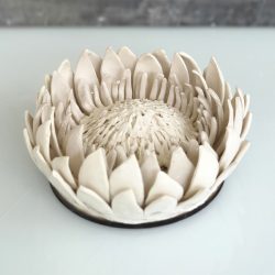 Wall Hanging_Protea white